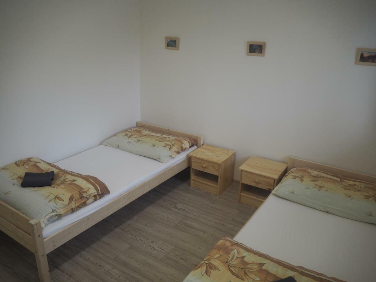 Economy Apartments Ceske Svycarsko Hřensko Exterior foto